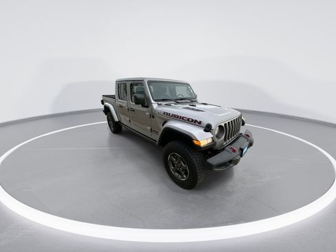 Used 2020 Jeep Gladiator Rubicon image 2