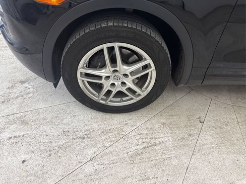 Used 2014 Porsche Cayenne AWD/4WD image 10