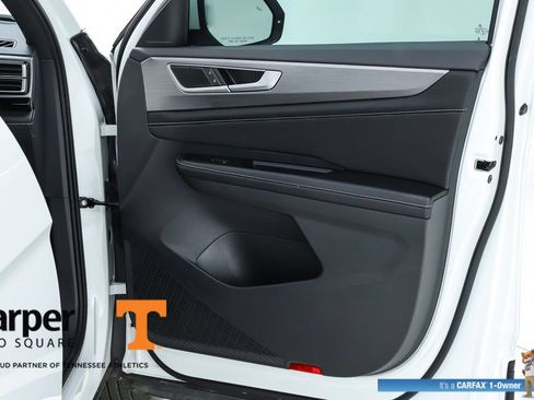 Used 2024 Volkswagen Atlas Cross Sport SE FWD image 66