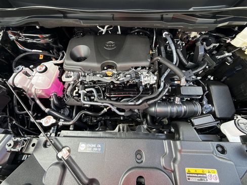 Certified 2026 Toyota Sienna LE FWD image 17