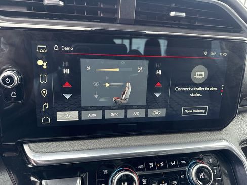 Used 2024 GMC Sierra 1500 Denali w/ Technology Package AWD/4WD image 19