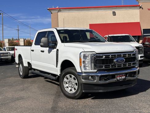 Used 2023 Ford F350 XLT w/ FX4 Off-Road Package image 2