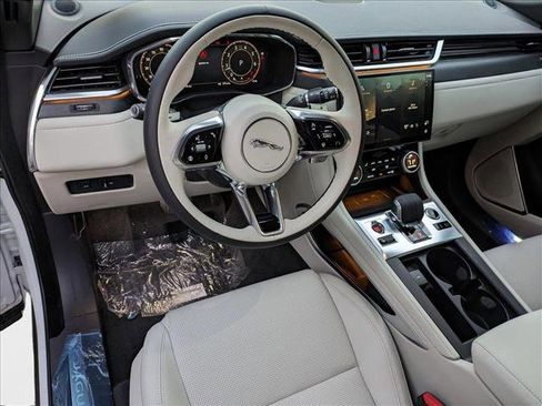 New 2025 Jaguar F-PACE R-Dynamic S image 3