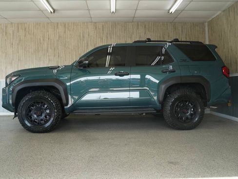 Used 2026 Toyota 4Runner TRD Off-Road Premium w/ Tow Technology Package AWD/4WD image 5