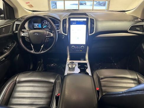 Used 2024 Ford Edge SEL image 8