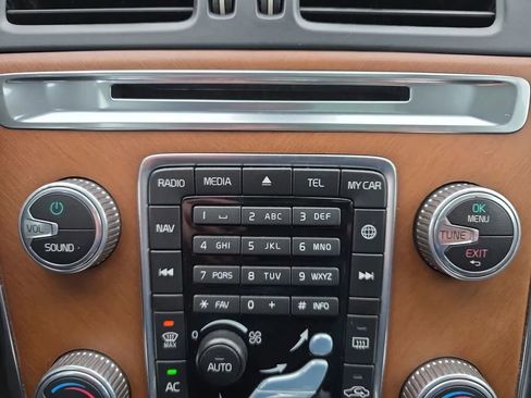 Used 2017 Volvo XC60 T5 Inscription image 30