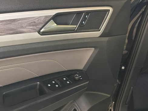 Used 2021 Volkswagen Atlas Cross Sport SE w/ Panoramic Sunroof Package AWD/4WD image 19