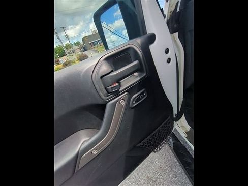 Used 2016 Jeep Wrangler Unlimited Sport w/ Quick Order Package 24S AWD/4WD image 15