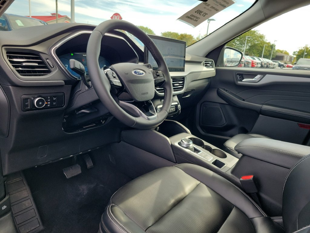 Certified 2023 Ford Escape Platinum AWD/4WD image 21