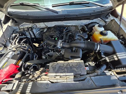 Used 2013 Ford F150 XLT w/ XLT Chrome Pkg AWD/4WD image 28