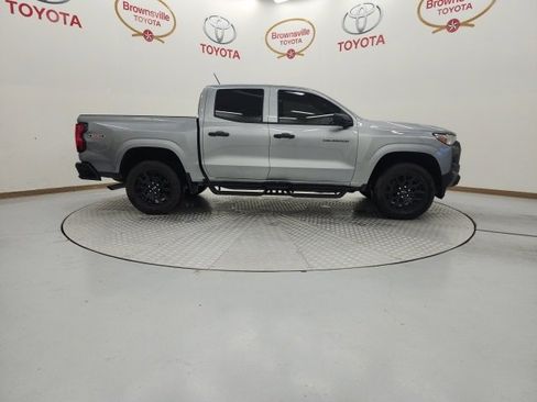 Used 2025 Chevrolet Colorado W/T w/ WT Custom Package image 3