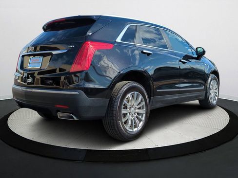 Used 2018 Cadillac XT5 Luxury w/ Driver Awareness Package image 4