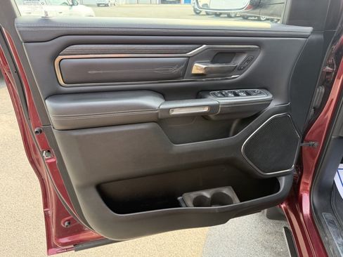 Used 2019 RAM 1500 Limited w/ Advanced Safety Group AWD/4WD image 17