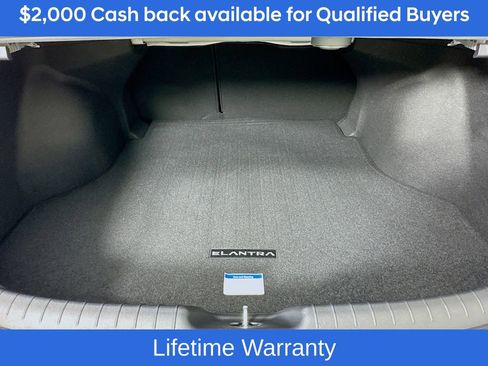 New 2026 Hyundai Elantra Limited image 28