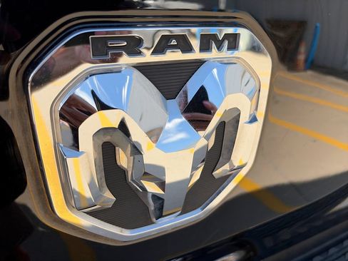 Used 2022 RAM 1500 Big Horn AWD/4WD image 33