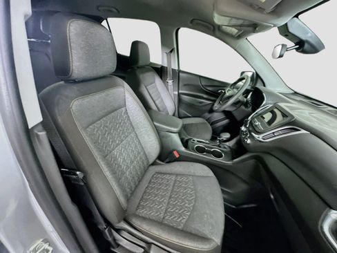 Used 2022 Chevrolet Equinox LT w/ LPO, Floor Liner Package FWD image 30