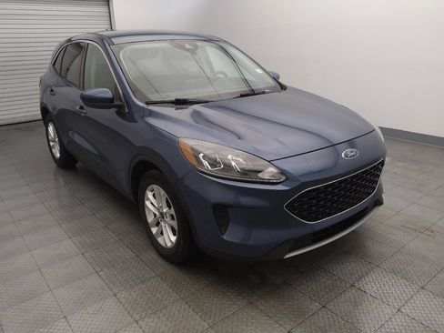 Used 2020 Ford Escape SE image 13