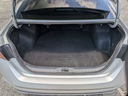 Certified 2023 Nissan Altima 2.5 SV w/ SV Premium Package FWD image 33