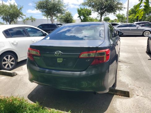 Used 2012 Toyota Camry LE FWD image 8