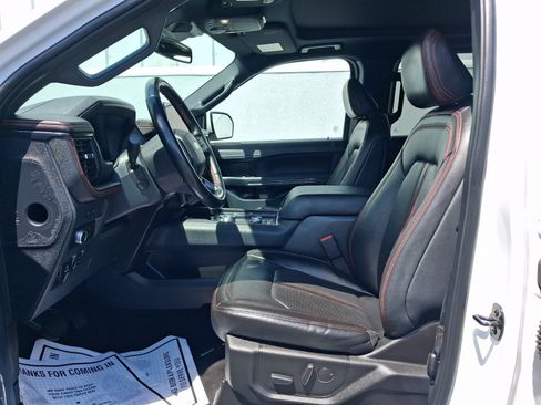 Used 2022 Ford Expedition Limited AWD/4WD image 5