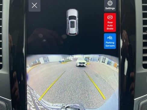 Certified 2024 Volvo XC90 B5 Core w/ Climate Package image 26