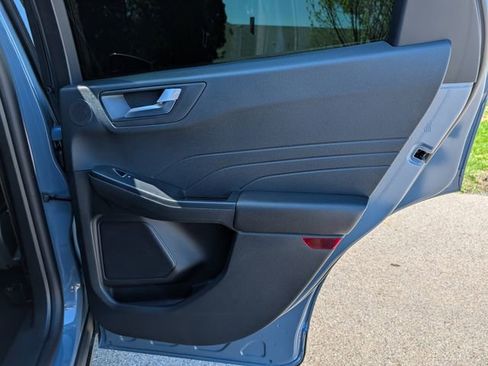 Used 2026 Ford Escape SE w/ PHEV Premium Package FWD image 44