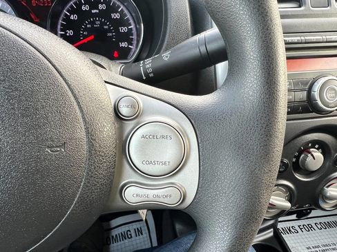 Used 2012 Nissan Versa SV w/ Convenience Pkg image 19