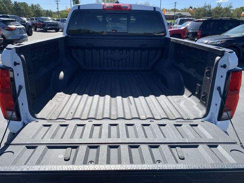 Used 2024 Chevrolet Colorado Z71 w/ Z71 Convenience Package 2 image 20