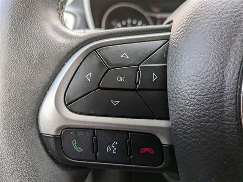 Certified 2021 Jeep Compass Latitude image 13