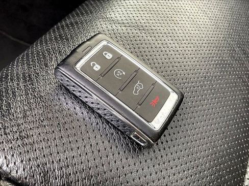 Used 2024 Jeep Wagoneer Series II image 37