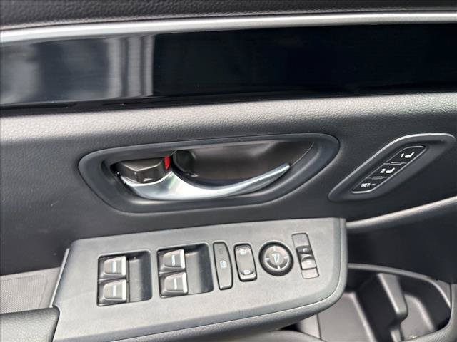 Used 2025 Honda Pilot EX-L image 13