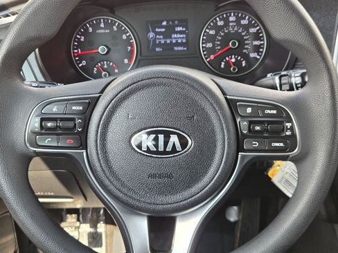 Used 2017 Kia Optima LX FWD image 24