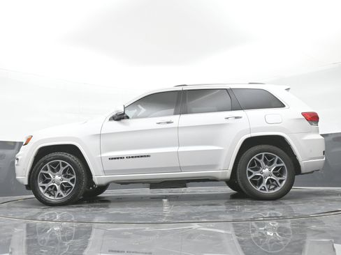 Used 2020 Jeep Grand Cherokee Overland AWD/4WD image 44