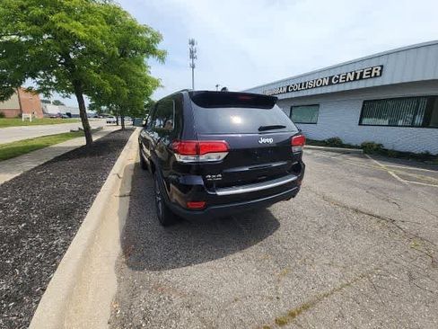 Used 2020 Jeep Grand Cherokee Limited AWD/4WD image 16