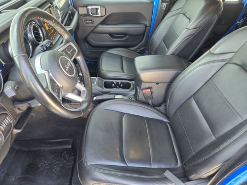 Used 2021 Jeep Wrangler Unlimited Sahara AWD/4WD image 14
