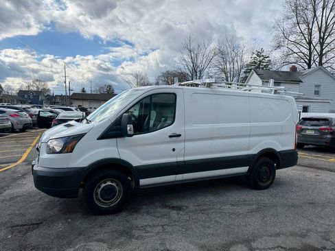 Used 2017 Ford Transit 250 250 3dr SWB Low Roof Cargo Van image 29