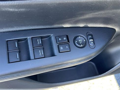 Used 2016 Honda Accord EX-L image 22