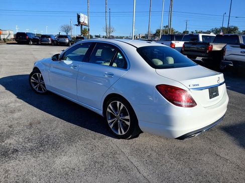 Used 2018 Mercedes-Benz C 300 Sedan w/ Multimedia Package image 4