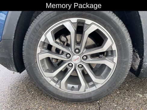 Used 2019 GMC Terrain SLT w/ Preferred Package image 13