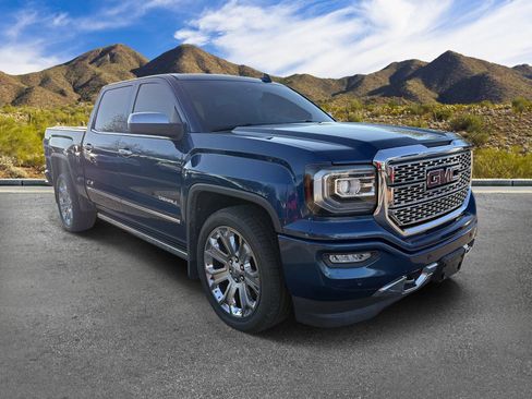Used 2017 GMC Sierra 1500 Denali w/ Denali Ultimate Package AWD/4WD image 3