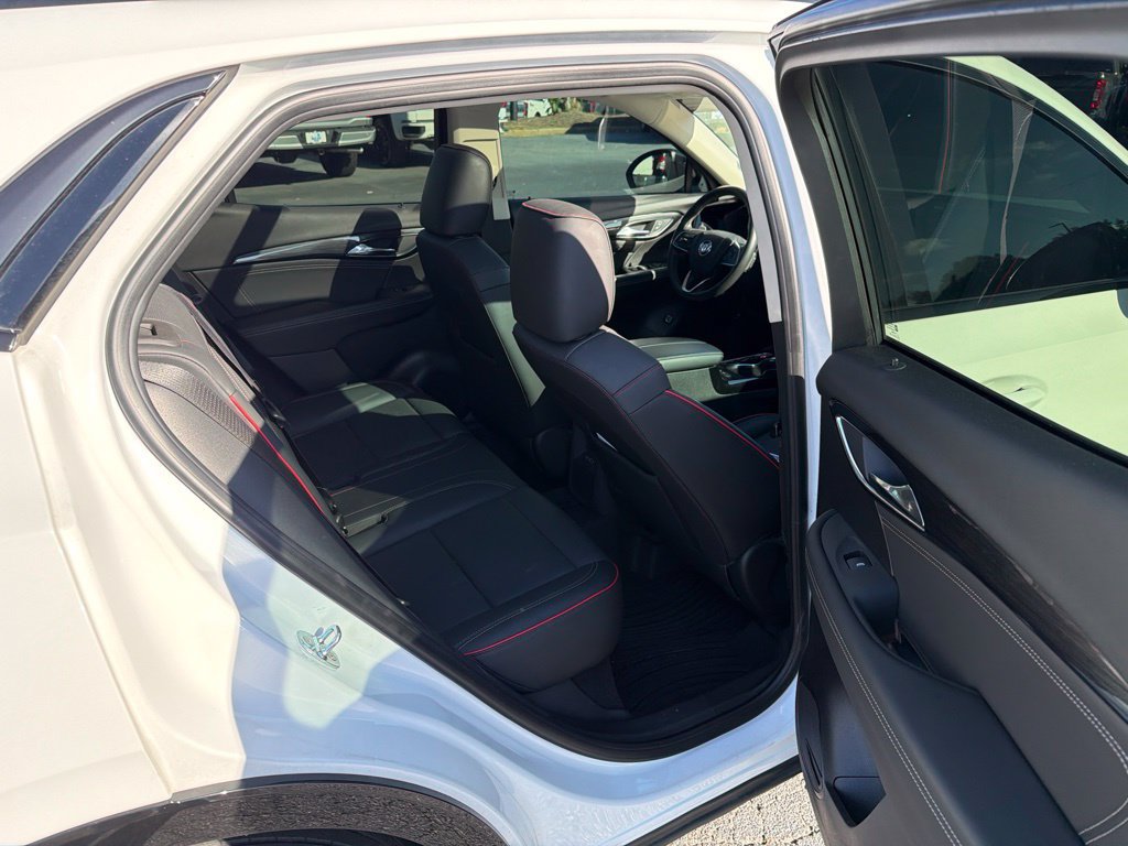 Used 2023 Buick Envision Essence w/ Sport Touring Package AWD/4WD image 13