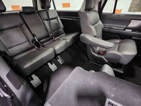 Used 2025 Ford Expedition Max Active image 22