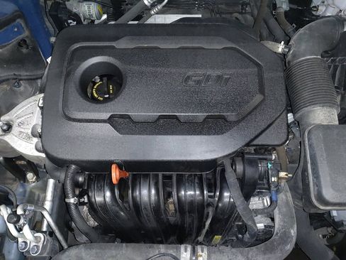 Used 2019 Hyundai Santa Fe SE image 30