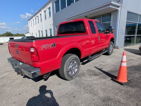 Used 2013 Ford F250 XLT w/ Chrome Pkg AWD/4WD image 3