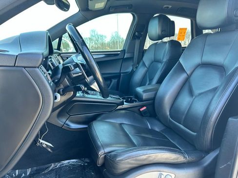 Used 2018 Porsche Macan S AWD/4WD image 13