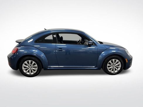 Used 2019 Volkswagen Beetle 2.0T S image 9