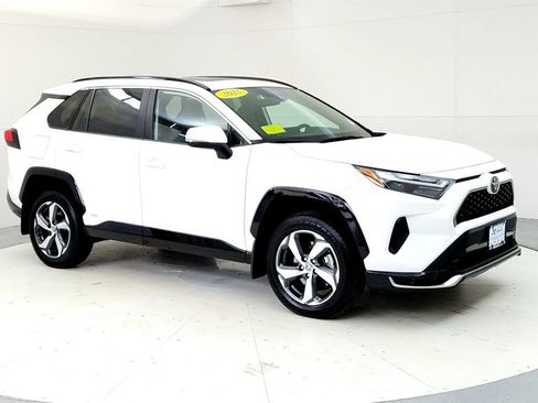 Certified 2025 Toyota RAV4 SE w/ Weather & Moonroof Package AWD/4WD image 7
