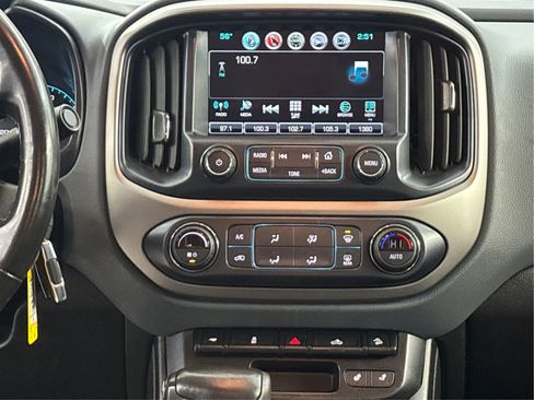 Used 2018 Chevrolet Colorado Z71 image 19