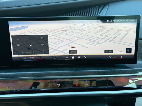 New 2026 BMW 750e xDrive w/ Executive Package image 32