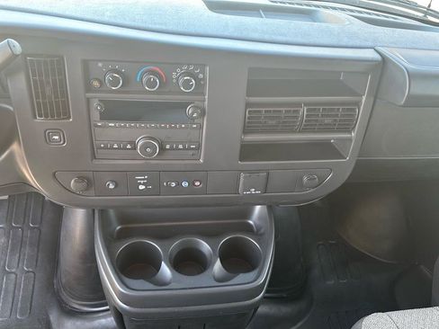Used 2024 Chevrolet Express 3500 w/ Power Convenience Package RWD image 14